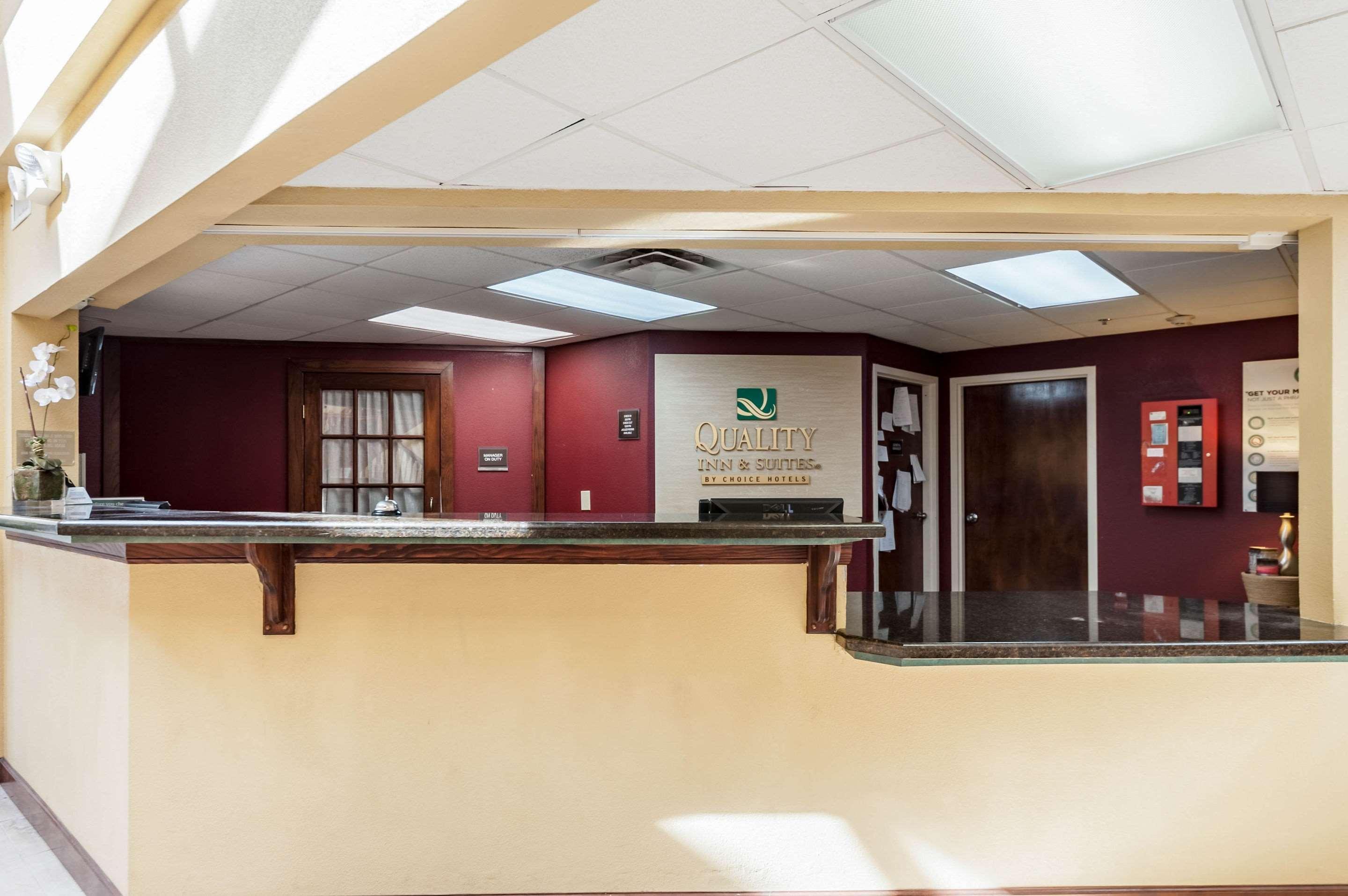 Quality Inn & Suites Lafayette Exterior foto