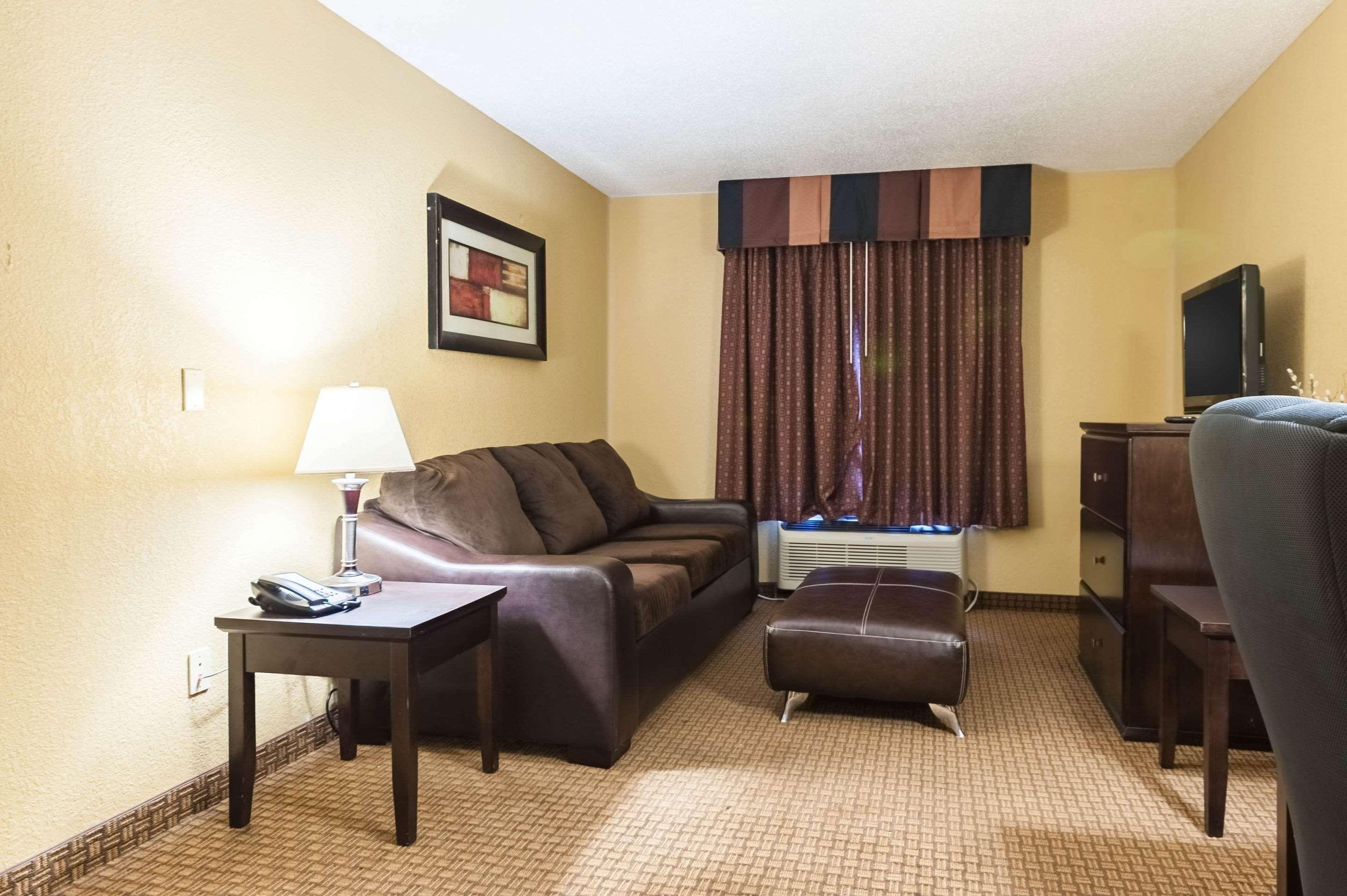 Quality Inn & Suites Lafayette Exterior foto