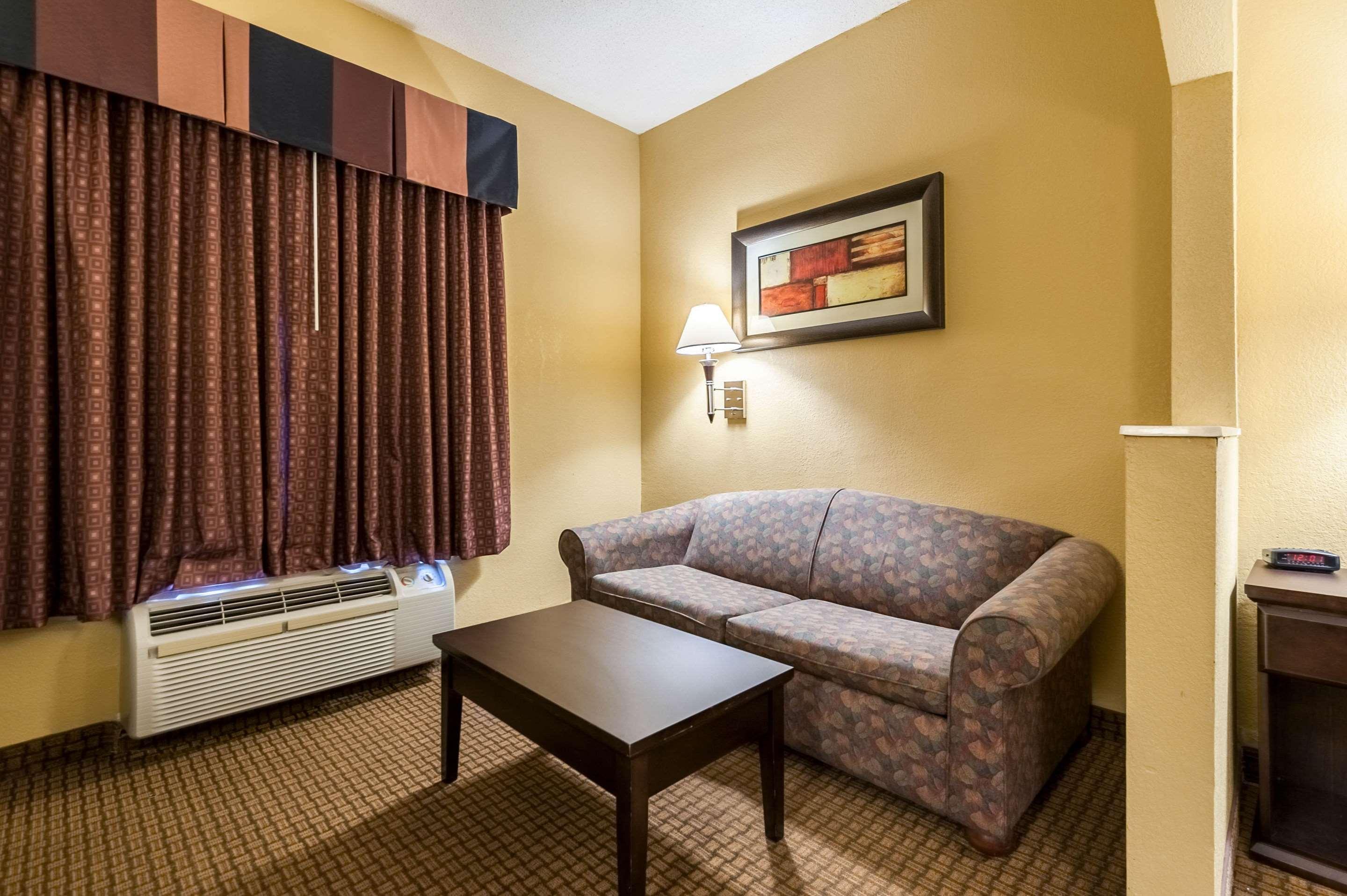 Quality Inn & Suites Lafayette Exterior foto