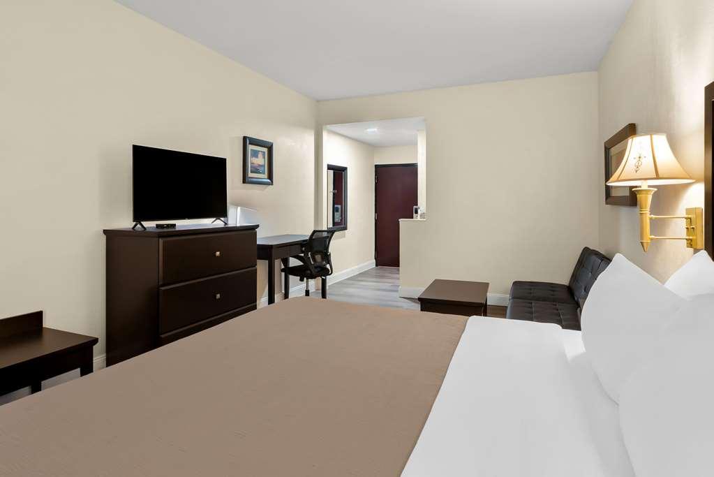 Quality Inn & Suites Lafayette Habitación foto